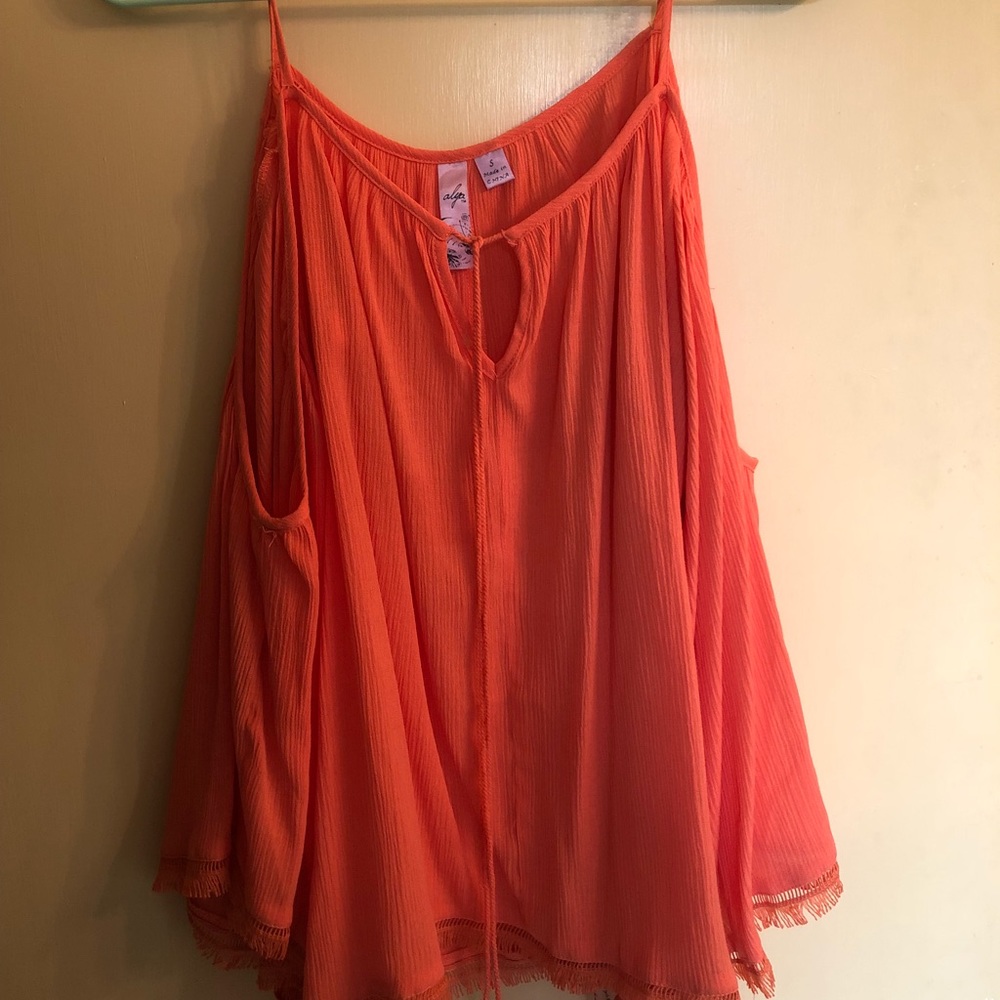 Open shoulder tunic